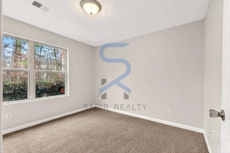 Affordable Comfort – 3BR/2BA Condo in Fairington Club