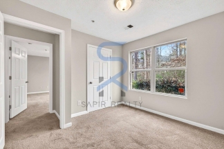 Affordable Comfort – 3BR/2BA Condo in Fairington Club