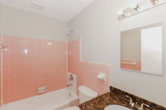 PRE-LEASING: Charming 2-Bed Sanctuary in College Park