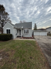 2209 Douglas Ave, Des Plaines, IL, 60018 Des Plaines, IL 60018