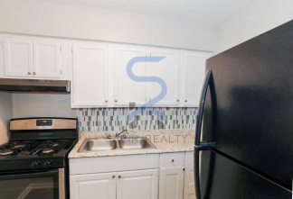 PRE-LEASING: Charming 2-Bed Sanctuary in Decatur - Cozy Comfort Awaits at 2825 Belvedere Ln!