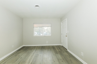 PRE-LEASING: Charming 2-Bed Sanctuary in Decatur - Cozy Comfort Awaits at 2825 Belvedere Ln!