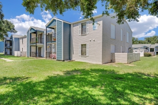 The Emory - 3205 E Olive Road