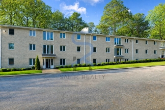 Comfort & Convenience – 2BR Home in Dixie Hills Community