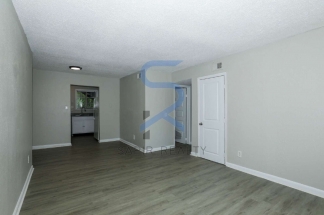 Updated 2BR Home in Prime Campbellton Road Location