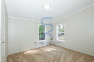 Welcome Home to Center Hill – 3 Beds • 2 Baths of Comfort