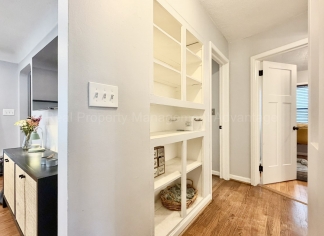 Bright and Renovated Near Downtown Royal Oak