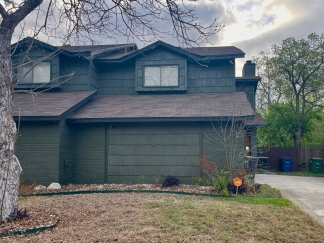 Renovated 2 Bedroom Duplex with Garage Near Airport and North Star Mall