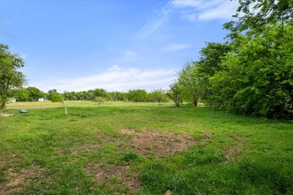 Large Renovated Manufactured Home in the Country