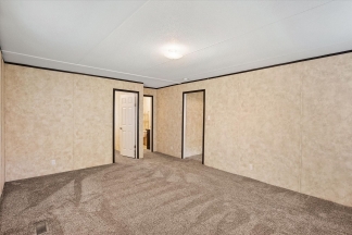 Large Renovated Manufactured Home in the Country