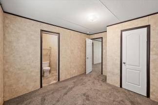 Large Renovated Manufactured Home in the Country