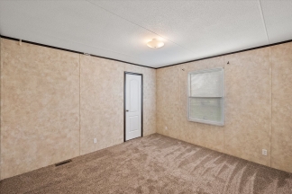 Large Renovated Manufactured Home in the Country