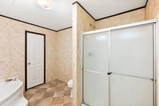 Large Renovated Manufactured Home in the Country