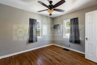 SPECIAL:  $1000 OFF YOUR 2ND MONTH'S RENT!!