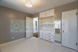 SPECIAL:  $1000 OFF YOUR 2ND MONTH'S RENT!!