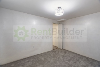 SPECIAL:  $1000 OFF YOUR 2ND MONTH'S RENT!!