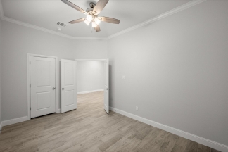 Luxury Arlington Townhome - Gated Community