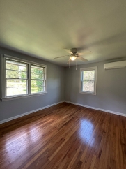 Charming Newly Renovated 2-Bedroom Home on 3 Acres – A Gardener’s Dream!