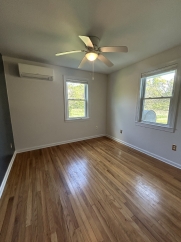 Charming Newly Renovated 2-Bedroom Home on 3 Acres – A Gardener’s Dream!