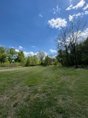 Charming Newly Renovated 2-Bedroom Home on 3 Acres – A Gardener’s Dream!
