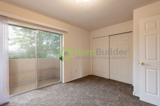 NEWLY UPGRADED CARPET, PAINT AND WINDOW BLINDS