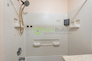 NEWLY UPGRADED CARPET, PAINT AND WINDOW BLINDS