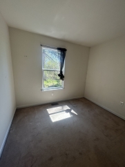 Spacious 3-Bedroom Townhome with Finished Basement in Warrenton, Virginia offering Prime Commuter Location!