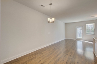 7821 Montview Rd - Available Now!