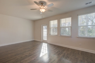 7821 Montview Rd - Available Now!