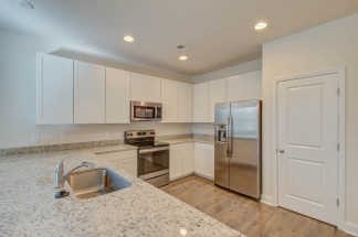 7821 Montview Rd - Available Now!