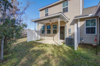 7821 Montview Rd - Available Now!