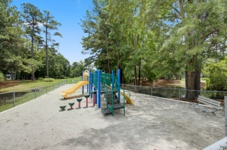 7821 Montview Rd - Available Now!