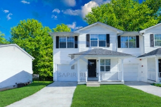 Pet-Friendly Living in Pinedale – 3BR/2.5BA Ready for You