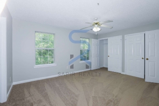 Pet-Friendly Living in Pinedale – 3BR/2.5BA Ready for You