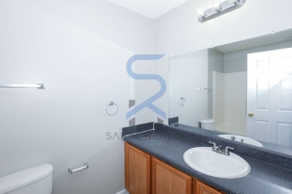 Pet-Friendly Living in Pinedale – 3BR/2.5BA Ready for You