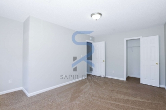 Pet-Friendly Living in Pinedale – 3BR/2.5BA Ready for You