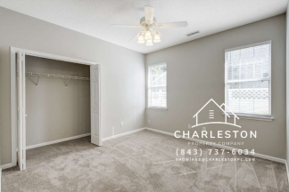 6040 Fieldstone Cir - Available 5/19