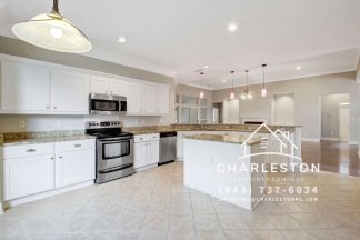 6040 Fieldstone Cir - **APPROVED APPLICATION - LEASE PENDING**