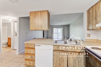 2955 Dove Haven Ct Apt G - Available 5/19!