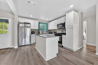 Charming Renovated 3-Bedroom Home in Lewisville