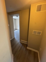 Pet Friendly 1-Bedroom Apartment in the Heart of Front Royal at 318 N Royal Ave.