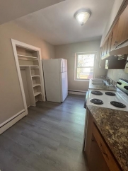 Pet Friendly 1-Bedroom Apartment in the Heart of Front Royal at 318 N Royal Ave.