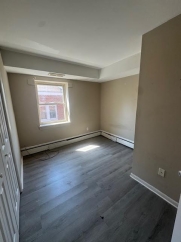 Pet Friendly 1-Bedroom Apartment in the Heart of Front Royal at 318 N Royal Ave.