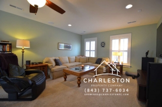 1811 Luna Ct - Available 5/19