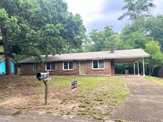 1104 Garland St