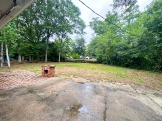 1104 Garland St