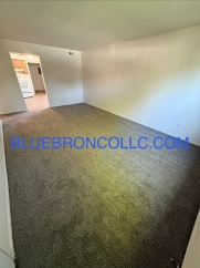 Updated 2-Bedroom Apartment in Raytown