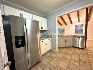 662 Ridgewood Drive