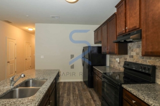 Modern Townhome Living – 3BR/3BA in The Gardens at Lovejoy