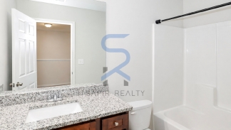 Modern Townhome Living – 3BR/3BA in The Gardens at Lovejoy